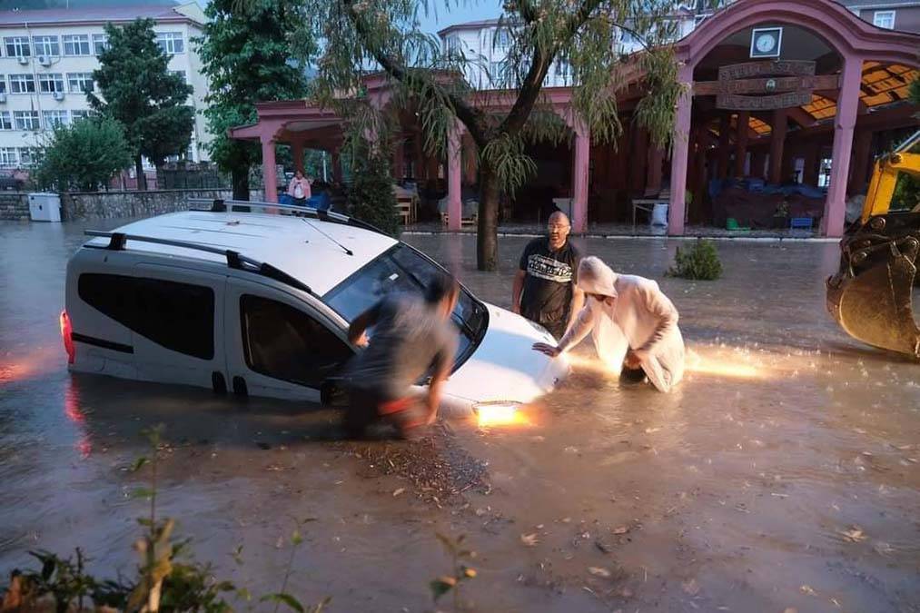 Kastamonu'da baraj yıkıldı Bozkurt ilçesi sular altında kaldı 11